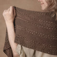 Bild in Galerieansicht laden, Lahti Shawl Schal Tuch pattern Strickanleitung von nordstrick