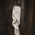 Load image into Gallery viewer, Rannikko Shawl Schal Tuch Halstuch Bandana Strickanleitung Anleitung Stricken Wollpaket nordstrick