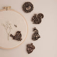 Load image into Gallery viewer, Nadelhalter Folk von nordstrick

