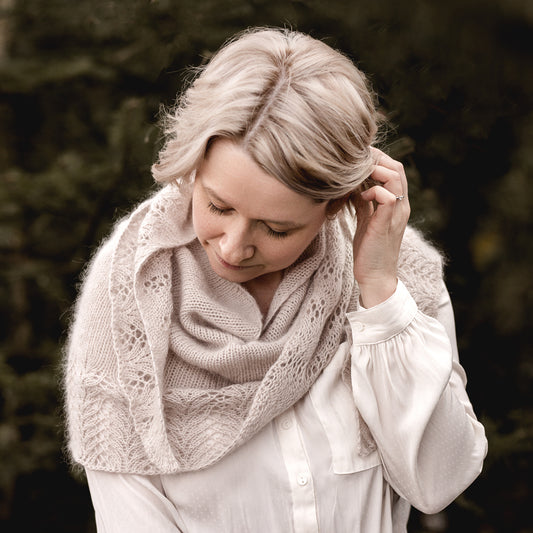 Lasa Shawl Schal pattern Strickanleitung von nordstrick