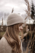 Load image into Gallery viewer, Rannikko Hat Mütze Strickanleitung pattern von nordstrick
