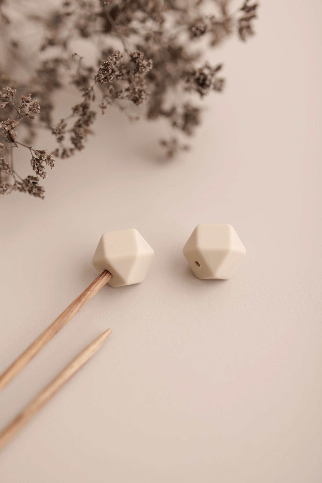 Maschenstopper Set Hexagon Beige von nordstrick
