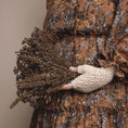 Load image into Gallery viewer, Bloma Gloves Handstulpen Stulpen pattern Strickanleitung von nordstrick
