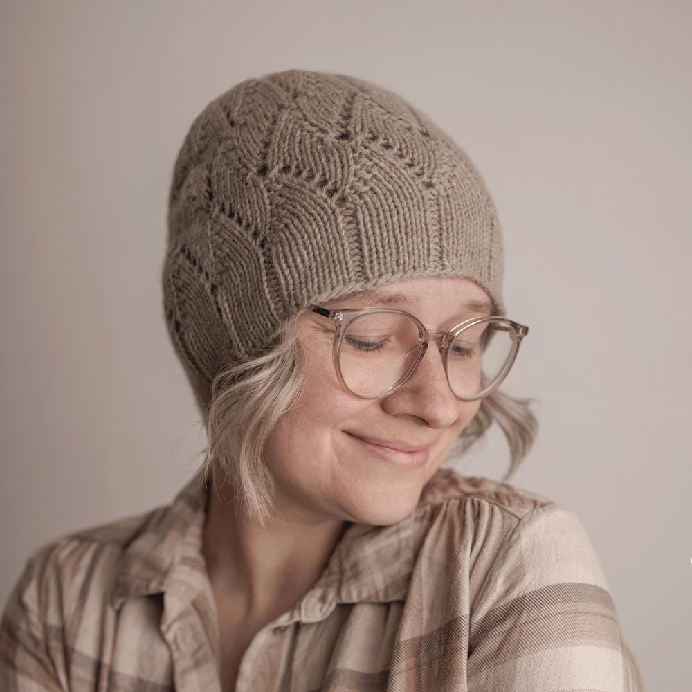 Linur Hat Mütze pattern Strickanleitung von nordstrick