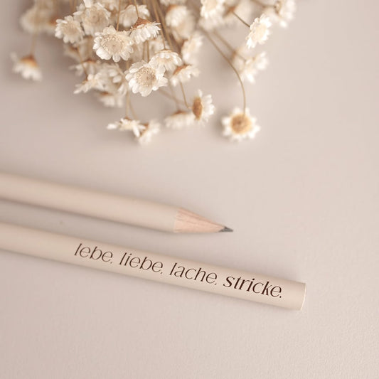 nordstrick Bleistift lebe liebe lache stricke Beige