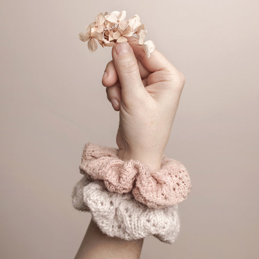 nordstrick Strickanleitung Anleitung Blóma Scrunchie