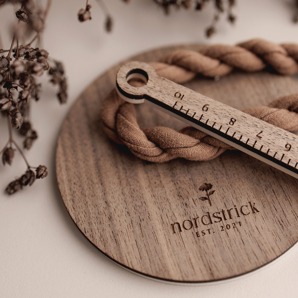 Garnhalter Blóma nordstrick